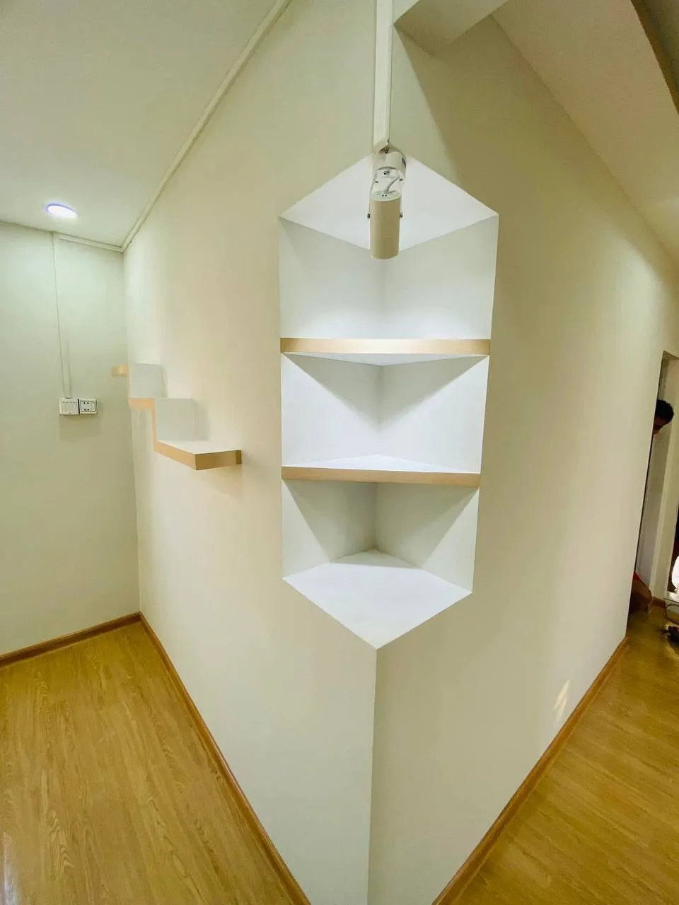 Kyaw Thu 19st Renovation, photo 3 of 4