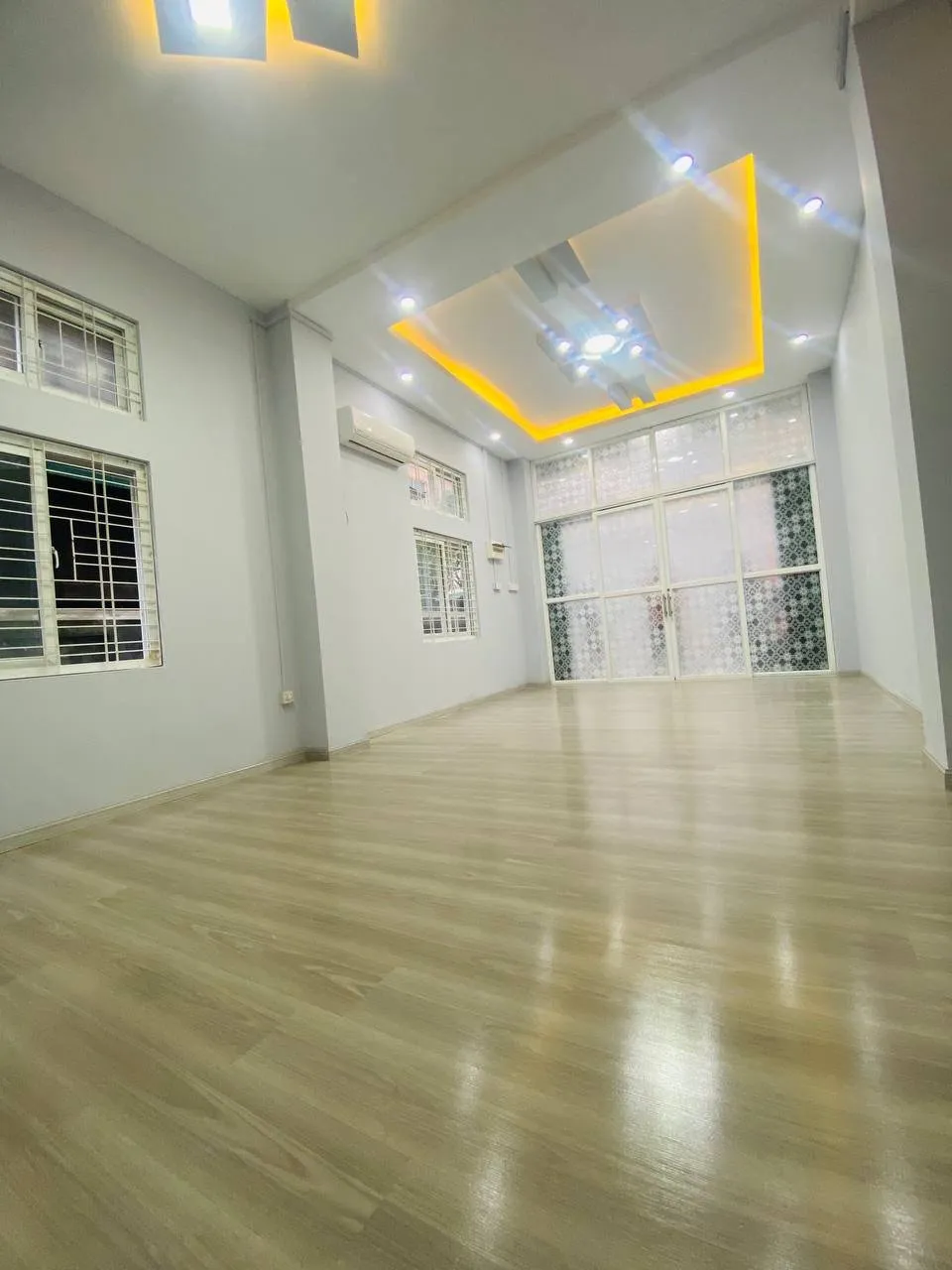 Zarni 12st Renovation, photo 13 of 14